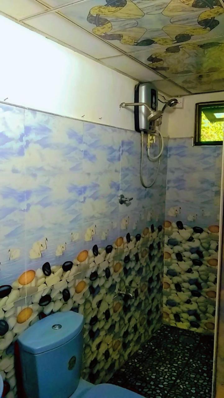 Ella Kumi Hostel Екстер'єр фото
